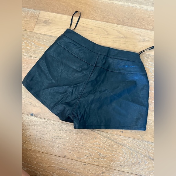 Superdown High Waisted Moto Short in Black - Picture 3 of 4